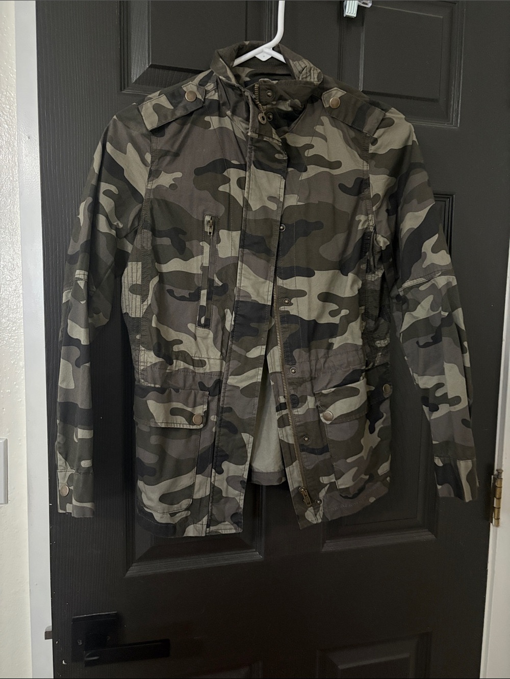 Love Tree Olive Camo Utility Jacket